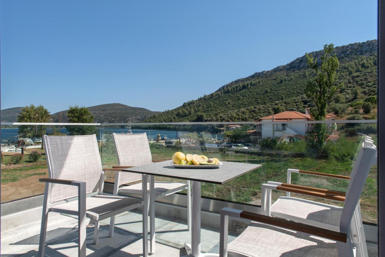 Notia Luxury Living Aparthotel Porto Koufo Exterior foto